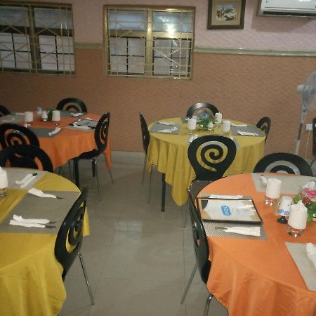 Glorious Hotel & Suites Ikotun Exterior photo