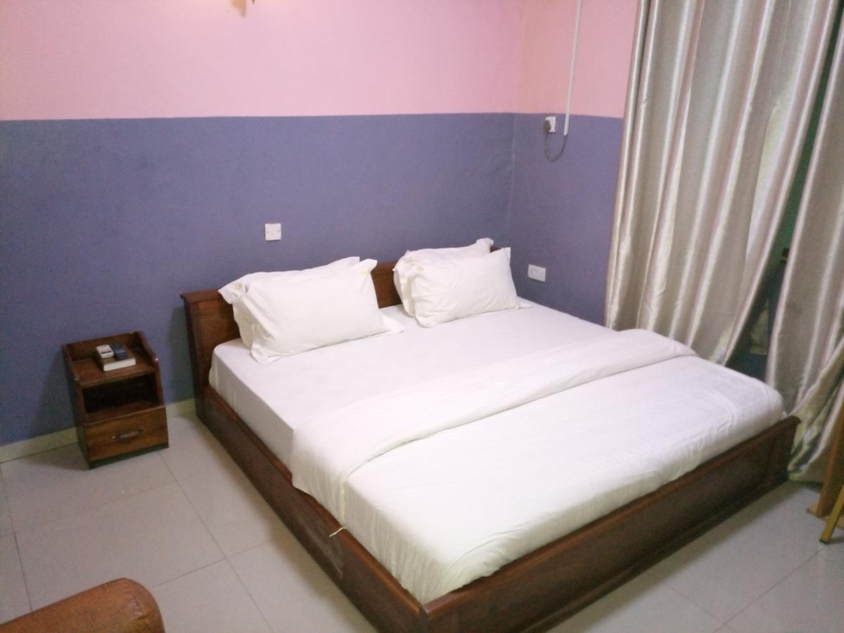 Glorious Hotel & Suites Ikotun Exterior photo
