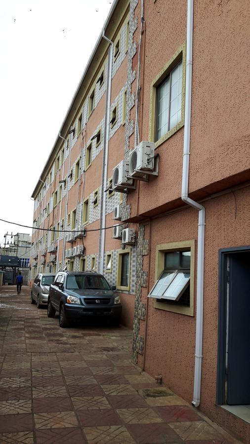 Glorious Hotel & Suites Ikotun Exterior photo
